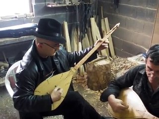 Biba i Milenko kolo za pogledati -)