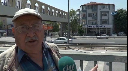 Üst Geçit Evin İçini Gösterdiği İçin Yıkılacak