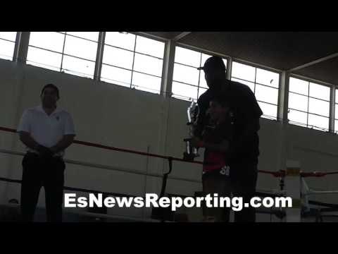 Outstanding boxer of Silver Gloves FUTURE of boxing- EsNews Boxing