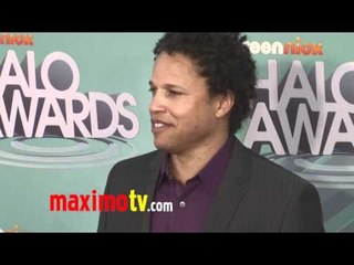 Cobi Jones at 2011 TeenNick HALO Awards Arrivals
