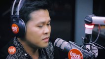 Marcelito Pomoy sings  The Prayer  (Celine Dion Andrea Bocelli) LIVE on Wish 107.5 Bus