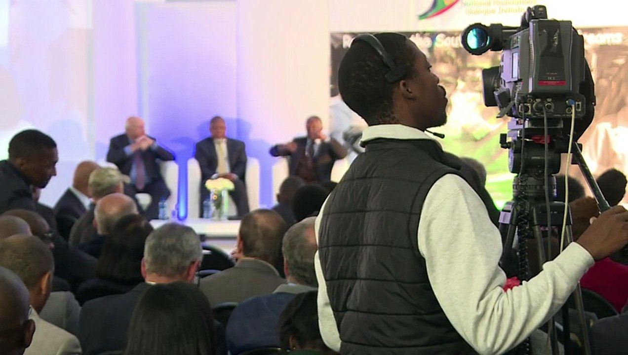 Afrique du Sud: trois ex-présidents contre la crise politique