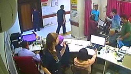 Sağlık Görevlilerinin Darbedilme Anı Güvenlik Kamerasında