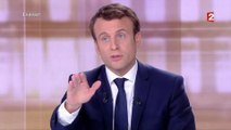 Le Débat : Emmanuel Macron tacle Marine Le Pen sur l'éviction d'Anne-Claire Coudray