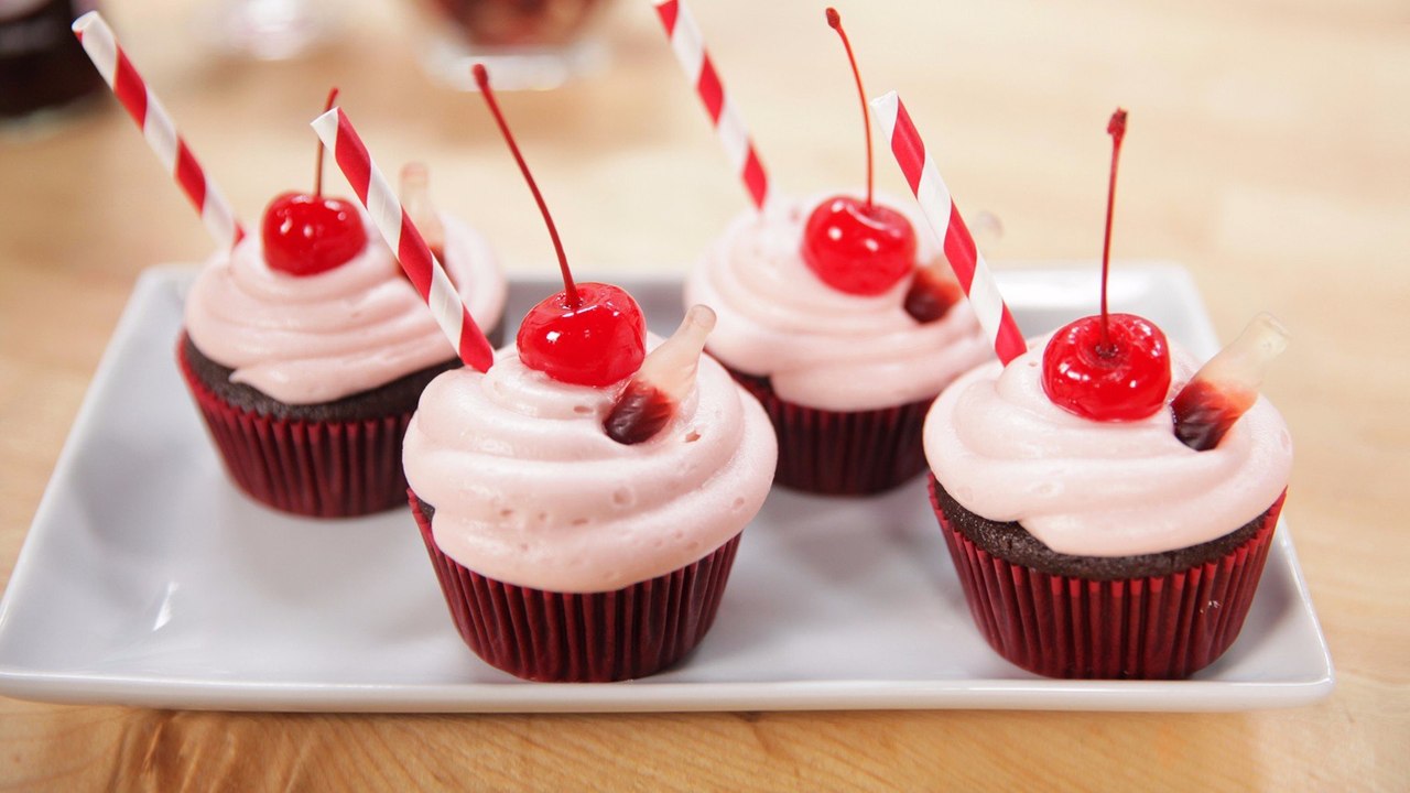 Dr Pepper Fans Will Love These Soda-Filled Cupcakes