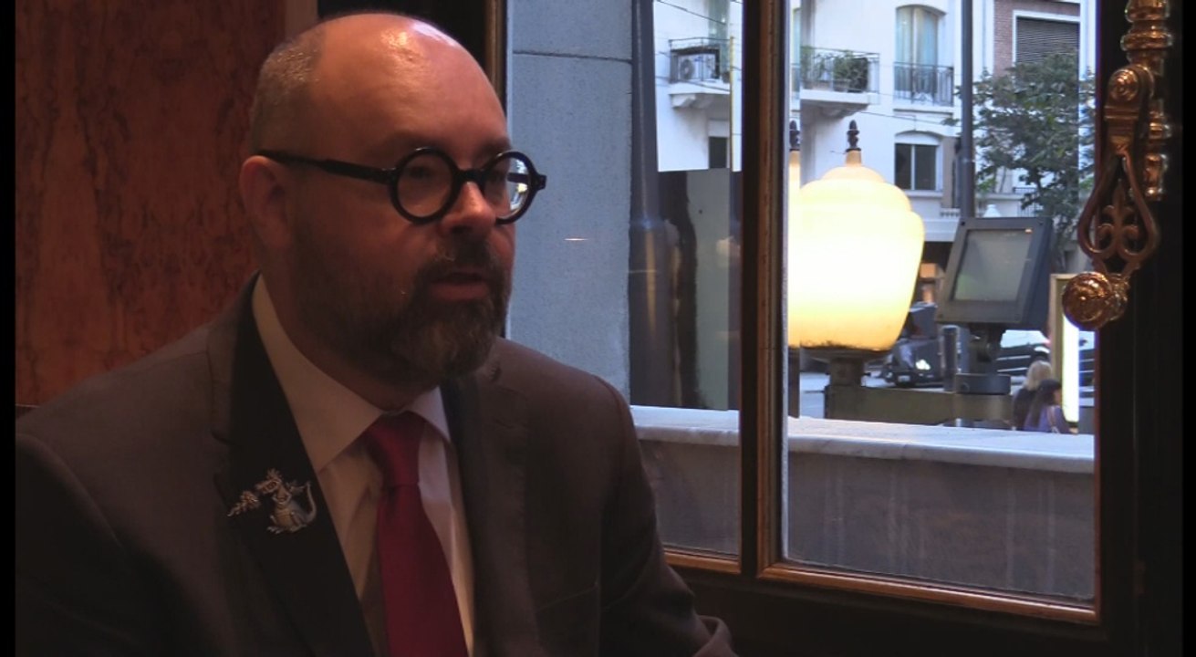 El escritor Carlos Ruiz Zafón reivindica la novela como un "género supremo"