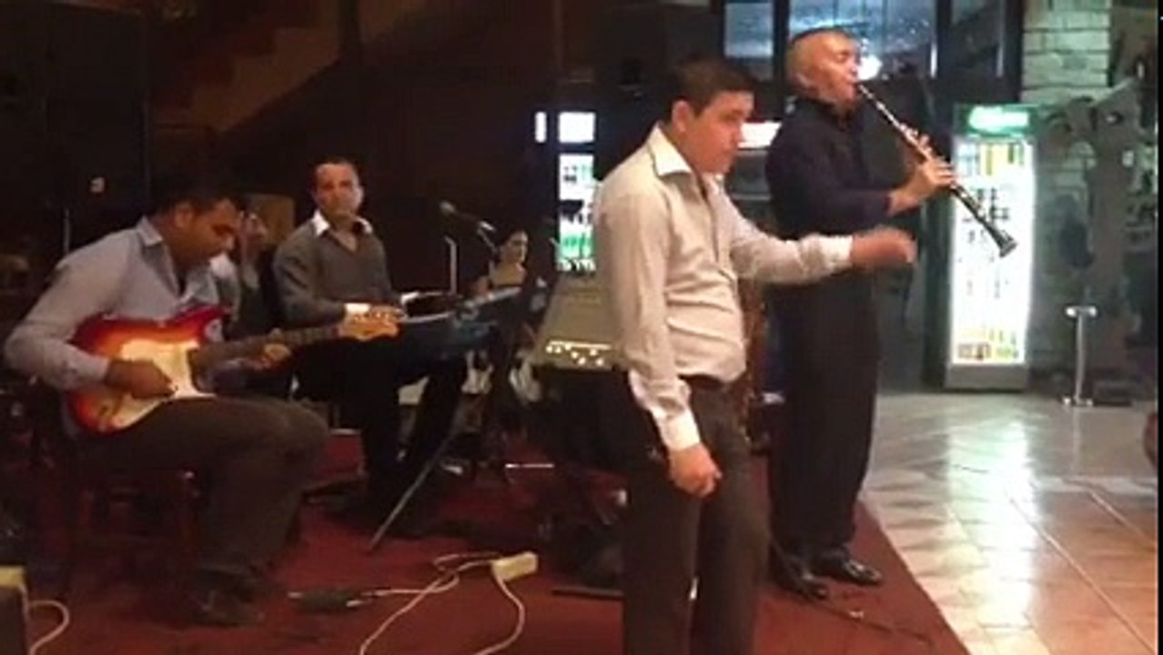 BLEDAR HOXHAJ.HEKURAN HALLA.FREDI TOMORRI.KUR HYN NUSJA LIVE 2013