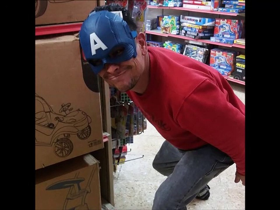 HOMEN DE FRRO OU CAPITÃO AMERICA