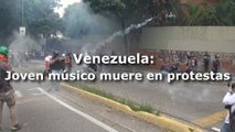 Sinfónica juvenil homenajea a miembro muerto en protestas en Venezuela