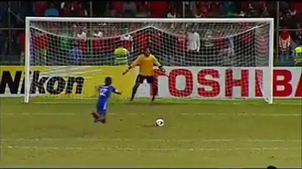 شاهد ضربة الجزاء التي حيرت سكان الأرض وأبكت بيرلو وميسي ورونالدو ههههه HD