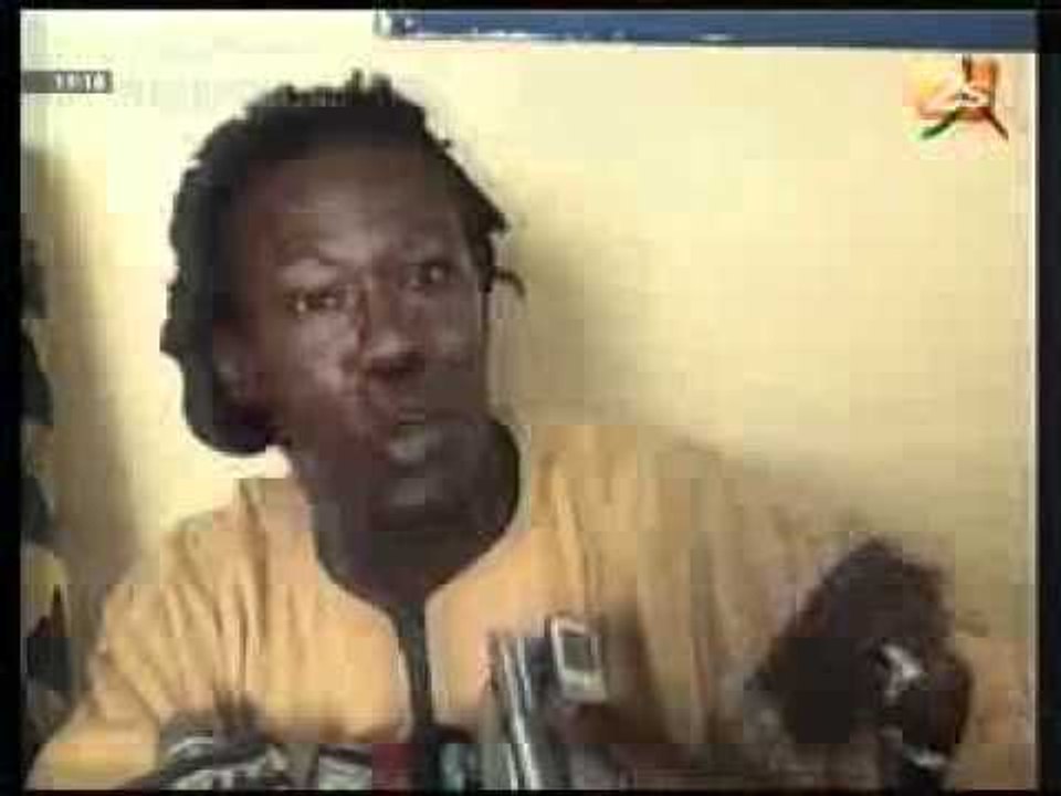 Le khalif des baye fall furieux s'explique   Jt wolof du 18 avril 2012
