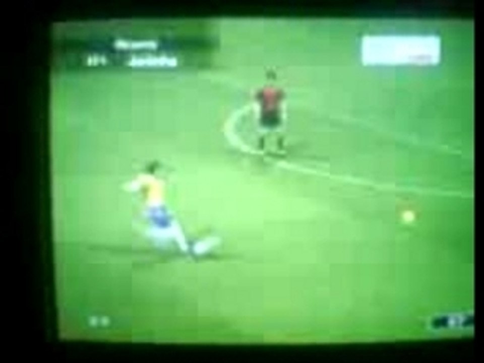 Juninho tout en puissance