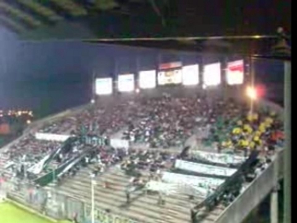 BO49 - ANGERS SCO - REIMS - 05.10.07 - TIFO