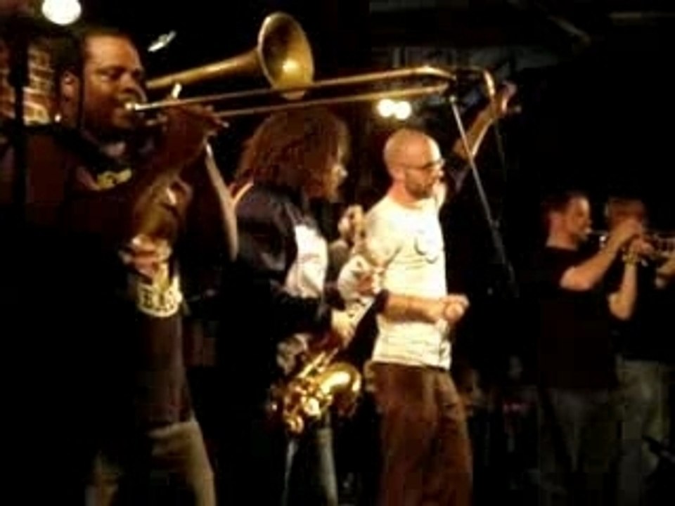 Youngblood Brass Band en live à Lille