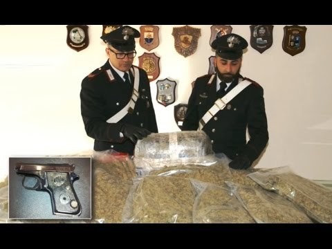 Napoli - Centrale della droga nel centro storico, 7 arresti (05.05.17)