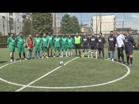 Napoli - Fair Play , gara amichevole tra detenuti Secondigliano e Polizia Penitenziaria (05.05.17)