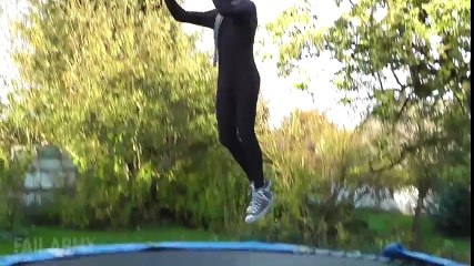 Best Halloween Costume Fails and Scare Pranks