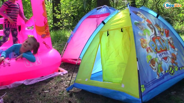 Маша и Медведь Поездка на природу в лес Мишка принес подарки для девочек Видео для детей