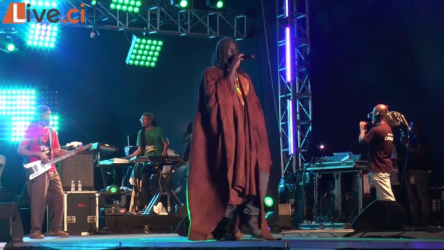 FEMUA 10 Concert live Tiken jah Fakoly a Anoumabo 12
