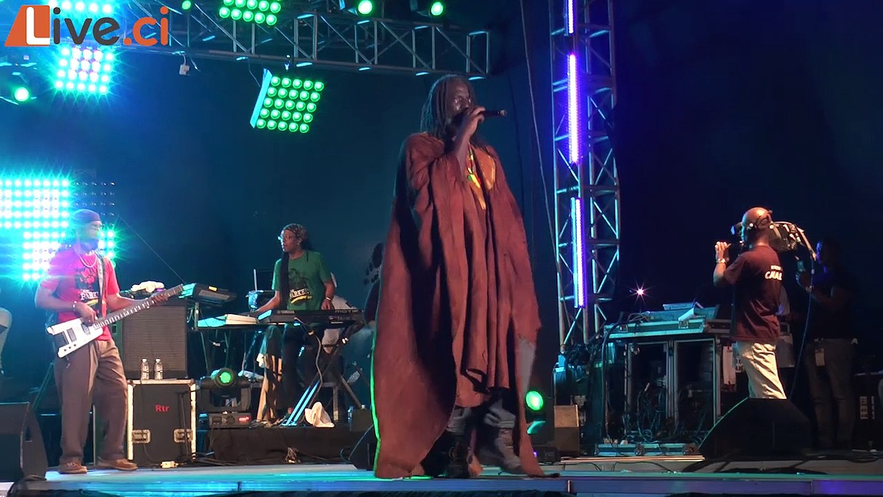 FEMUA 10 Concert live Tiken jah Fakoly a Anoumabo 12