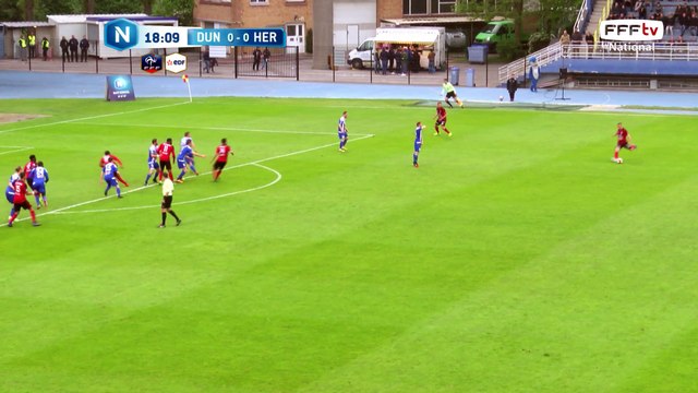 Coup franc qui passe pas loin de la lucarne