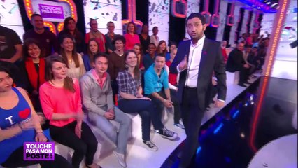 TPMP : Jean-Michel Maire embrasse une jeune femme dans le public