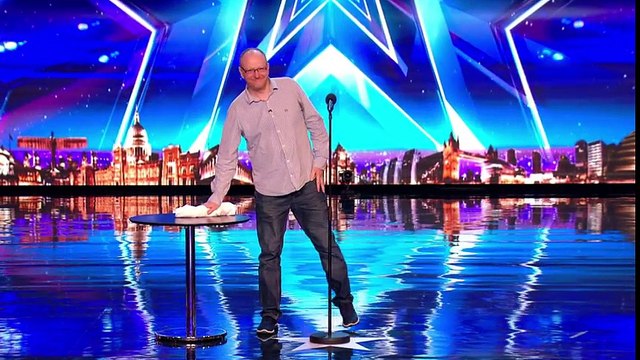 Simon Cowell comes face-to-face with Simon Cowell - Auditions Week 2 - Britain’s Got Talent 2017 - YouTube