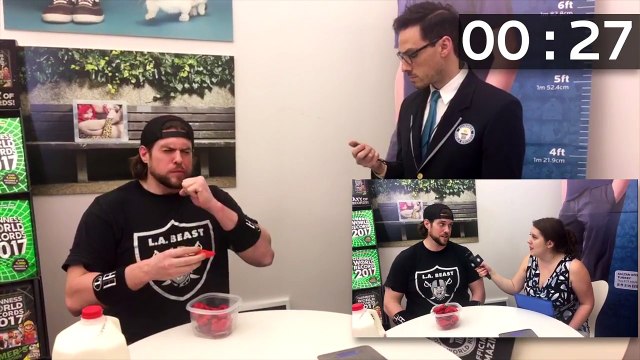 Il avale le plus de piments en un temps record !!