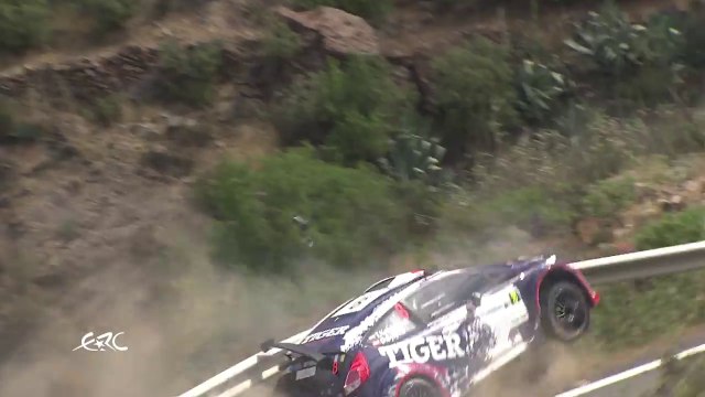 Accident en Rallye au bord du précipice ! Accident de Voiture