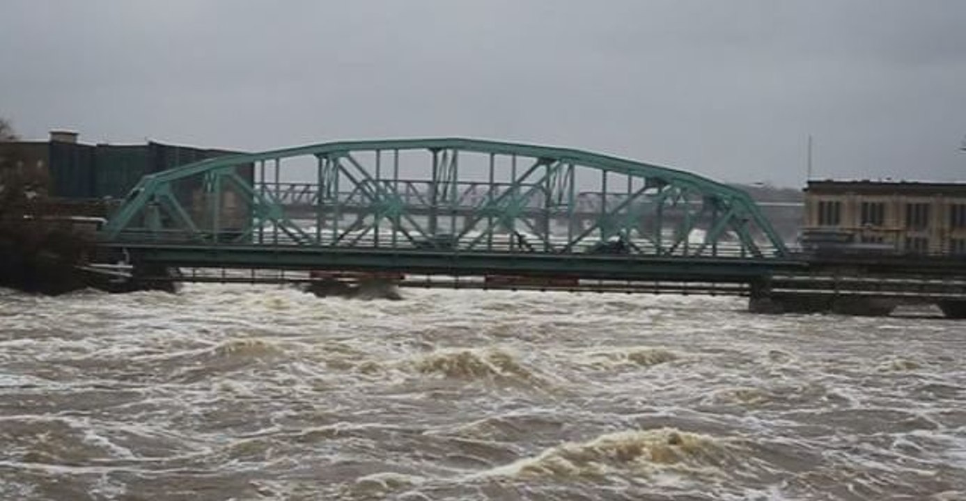 Ottawa River Rages Amid Heavy Rainfall, Flooding