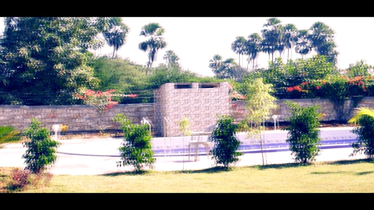 Nashe+Si+Chadh+Gayi+-+Befikre+-+Pankti+Pathak