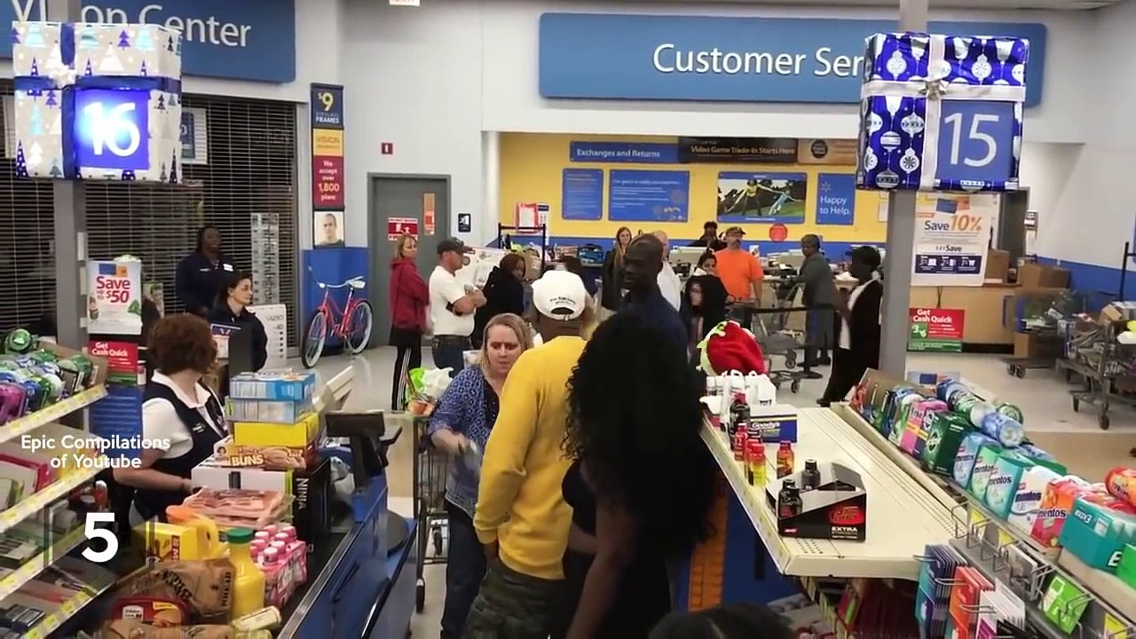 Walmart Arguments! People upset! 2017