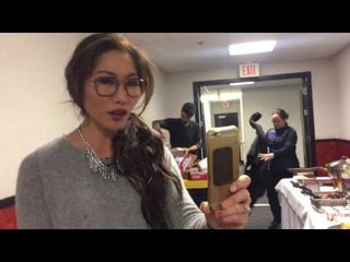 Pretty Entertainment reporter buys food for coworkers - esnews boxing