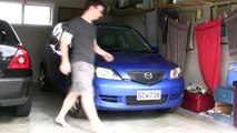 Simple how-to - Changator bulbs, Mazda 2 [Demio]