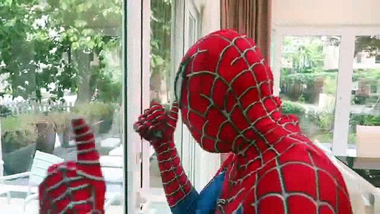 (4)_Joker Vs Hulk play Pokemon Go in Real Life Vs Spiderman Vs Frozen Elsa Vs Venom in Superheroes fun