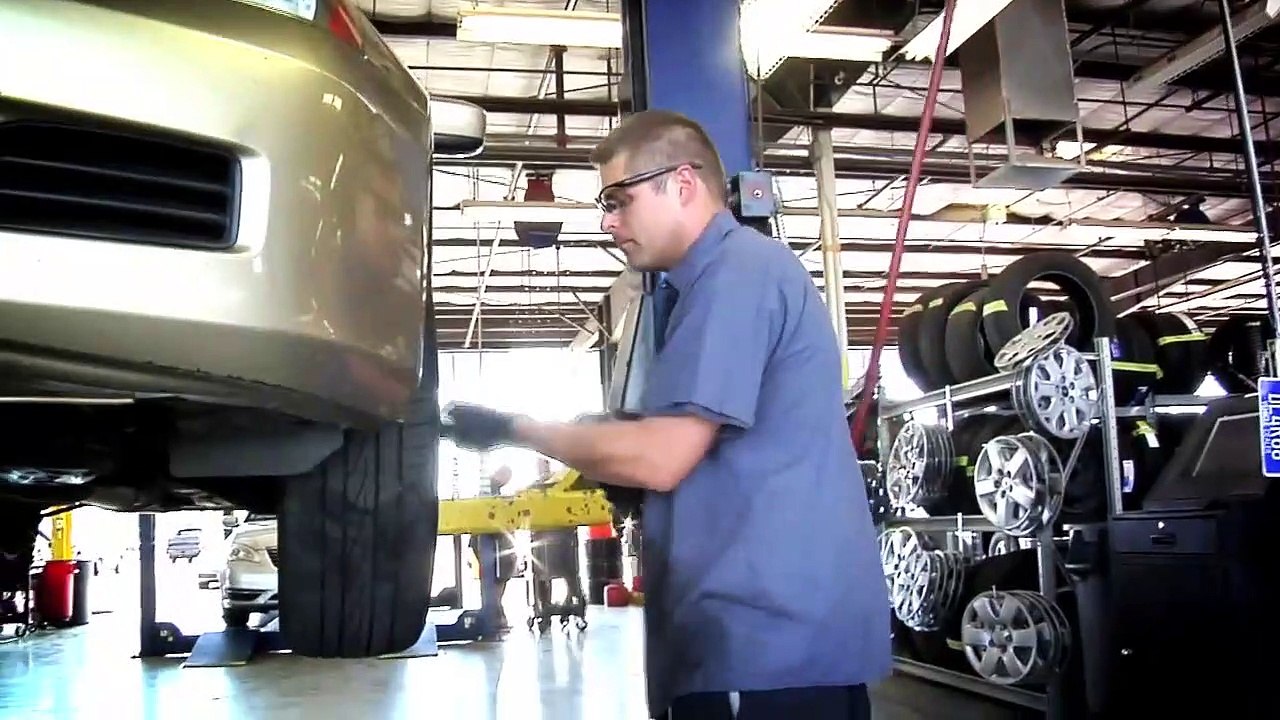 DriveTime Careers Inspection Center Vehicle Technician Video