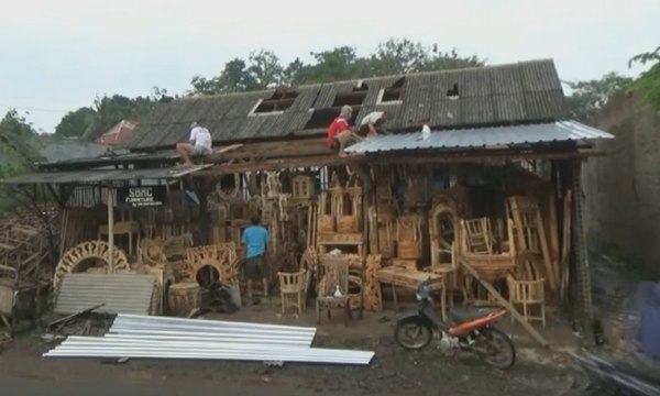 Belasan Rumah Rusak Diterjang Puting Beliung