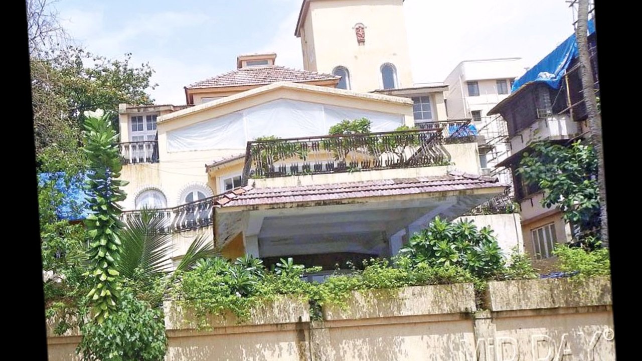 Akshay Kumar House and Car Collections