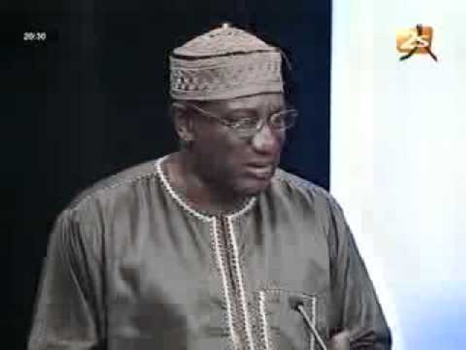 Mody Guiro SG CNTS second invité du jt sur la vie politique du sénégal   jt du 02 avril 2012