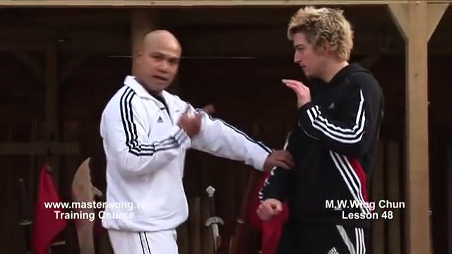 Wing Chun for beginners lesson 48 Block, cover and Elbow to the chest (Pad work)