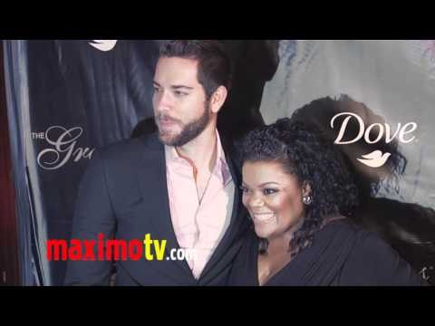 Zachary Levi and Yvette Nicole Brown at 36th Annual Gracie Awards Gala