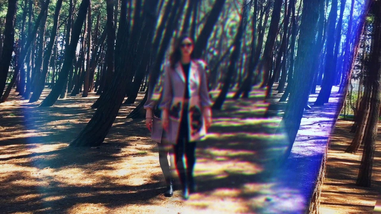 "SANATTAN SOKAĞA" Arel Üniversitesi - Moda ve Tekstil Tasarımı Bölümü -Hazırlayanlar: Binnur Gürbüz, Sinan Kılınç, Damla Kayacan, Öğretim Görevlisi: Arzu Süzmen