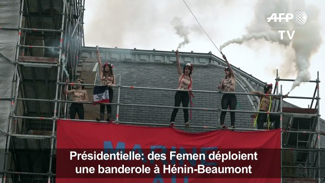 Des Femen déploient une banderole à Hénin-Beaumont