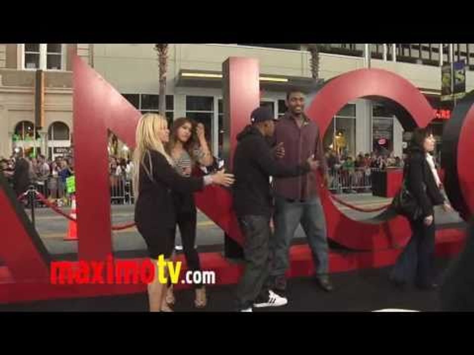 Ron Artest, Nas and Shin Shin at "The Hangover Part II" Premiere