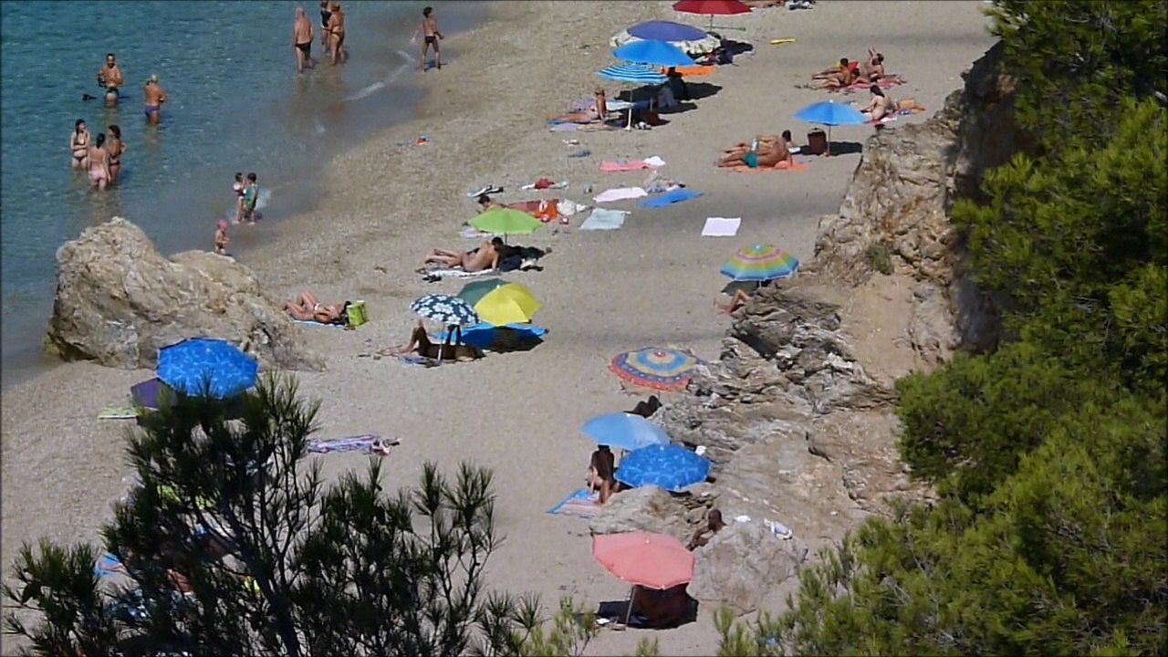 PLAGE DU MONACO AU PRADET DANS LE VAR