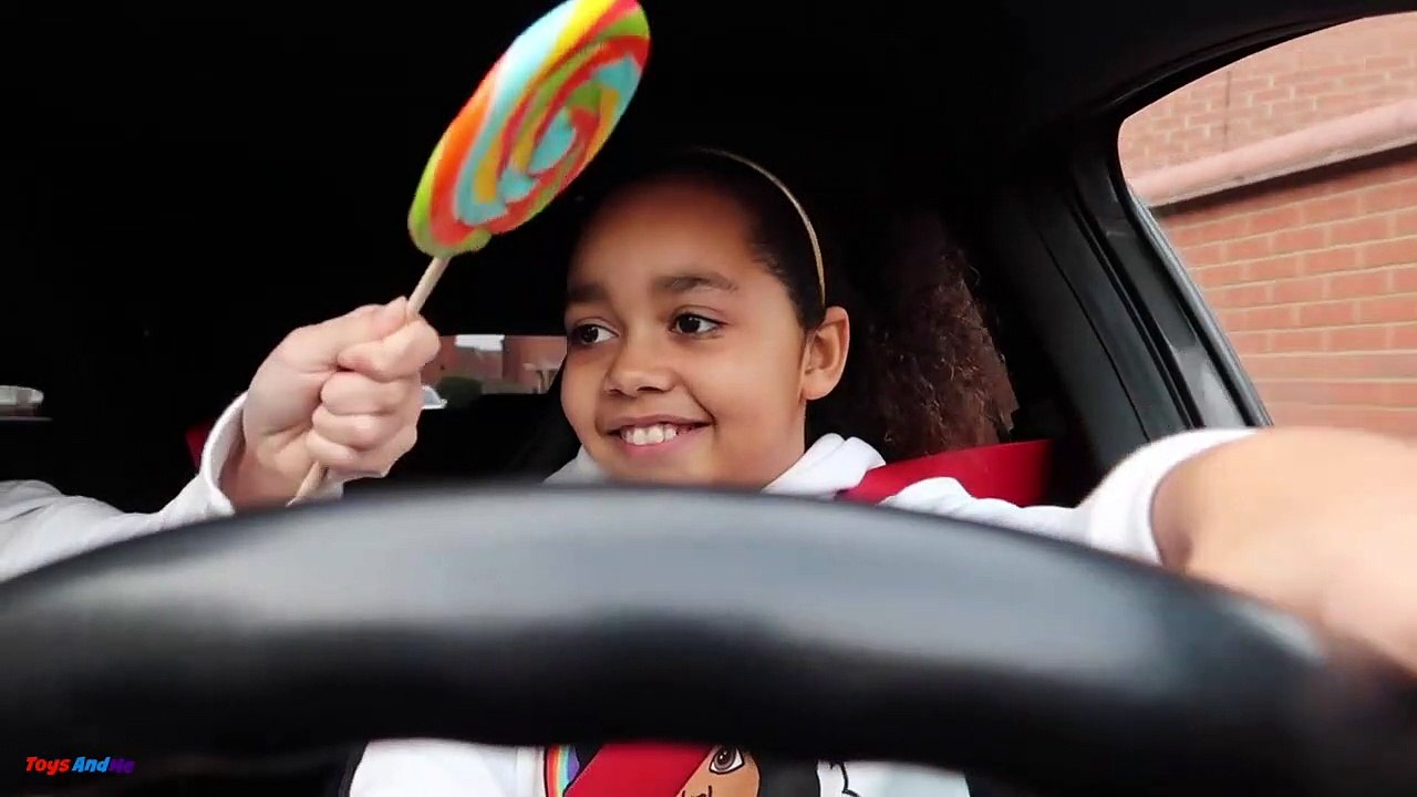 Bad Kids Driving Parents Car - Scary Killer Clo...