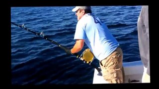 Massachusetts Fishermen Catch 920-pound Tuna