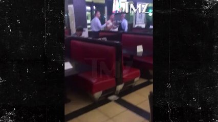 Shia LaBeouf actor de transformers sacado de restaurant por parte de la seguridad