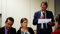 Jean-Marc Nesme annonce le résultat à Paray-le-Monial du 1er tour de l'élection présidentielle