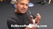 Who hits hard? Robert Garcia tapes his wrists to do mitts with Mikey Garcia -EsNews Boxing